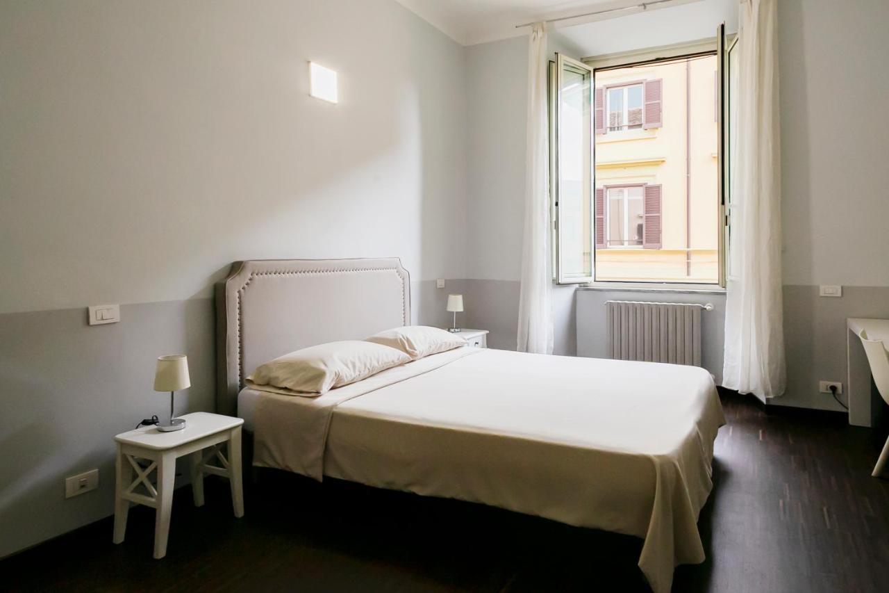 Dm69 - Termini Monti Crossroads Hotel Рим Екстериор снимка
