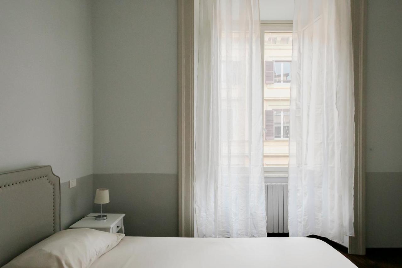 Dm69 - Termini Monti Crossroads Hotel Рим Екстериор снимка