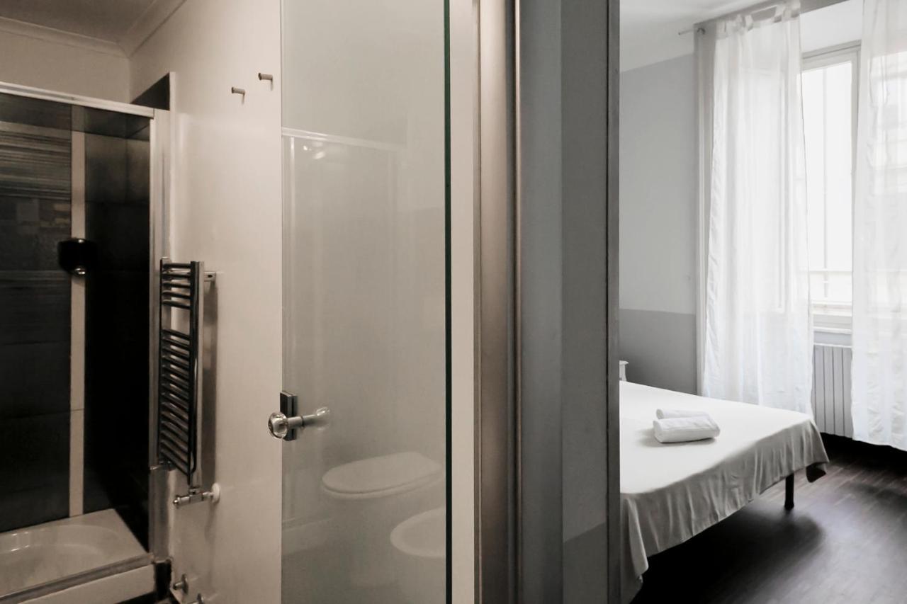 Dm69 - Termini Monti Crossroads Hotel Рим Екстериор снимка