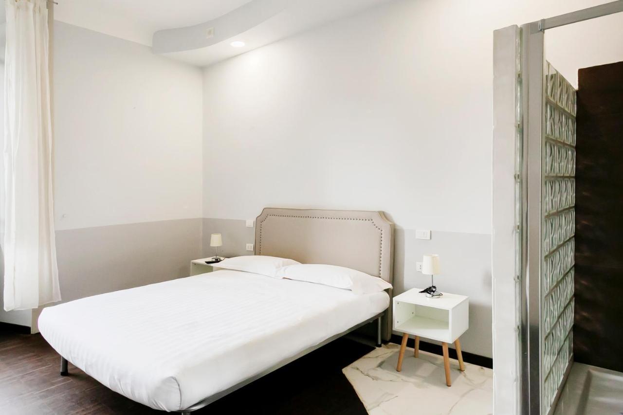 Dm69 - Termini Monti Crossroads Hotel Рим Екстериор снимка