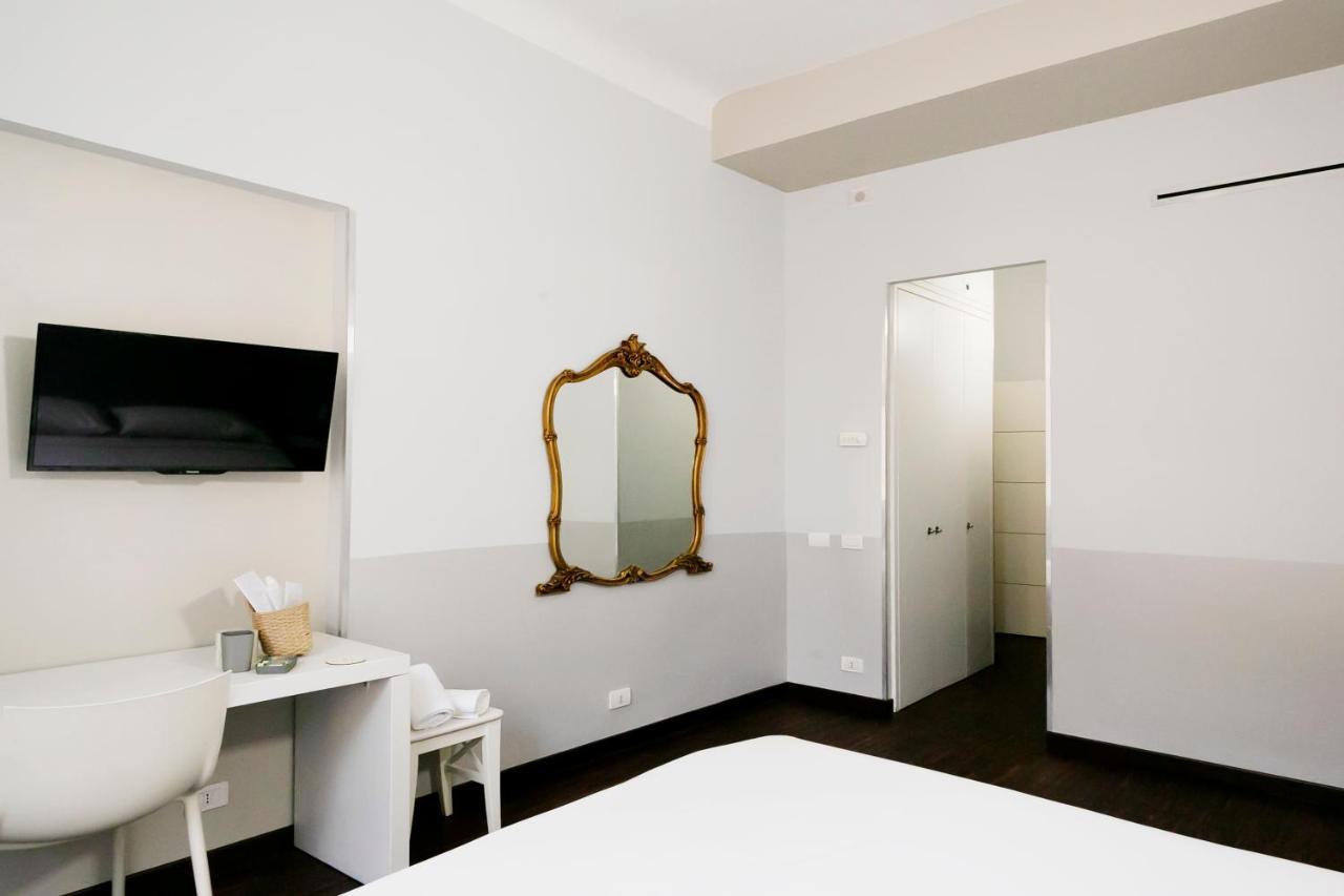 Dm69 - Termini Monti Crossroads Hotel Рим Екстериор снимка